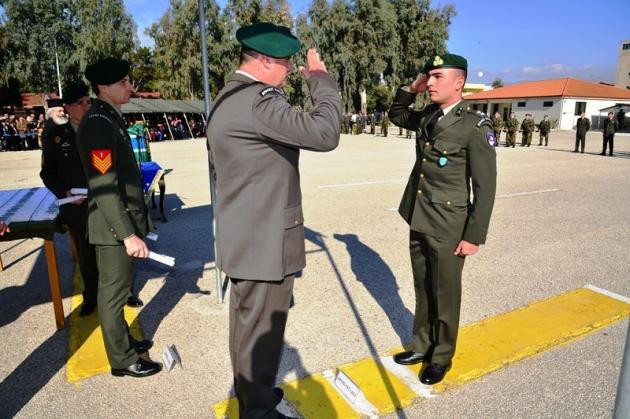 Τελετή αποφοίτησης αλεξιπτωτιστών: Δείτε εικόνες από την εκπαίδευση